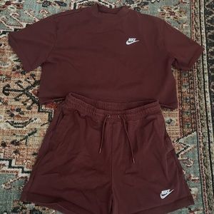 Women Nike two piece set